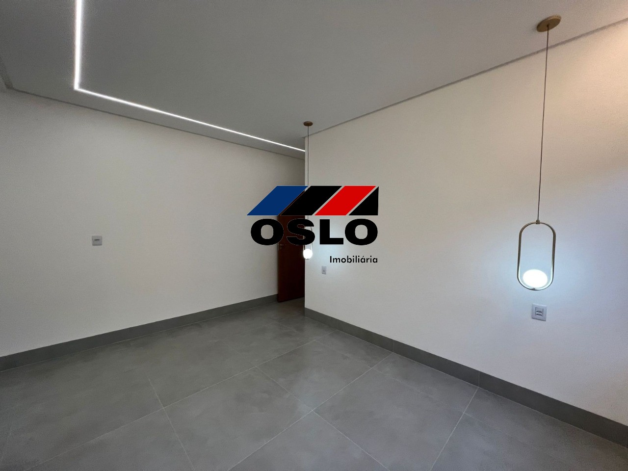 Imagem Casa com 4 Quartos à Venda, 192 m²em Moinho dos Ventos - Goiânia