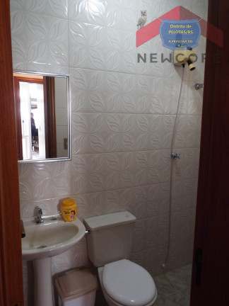 Imagem Casa com 4 Quartos à Venda, 315 m² em Centro - Pelotas