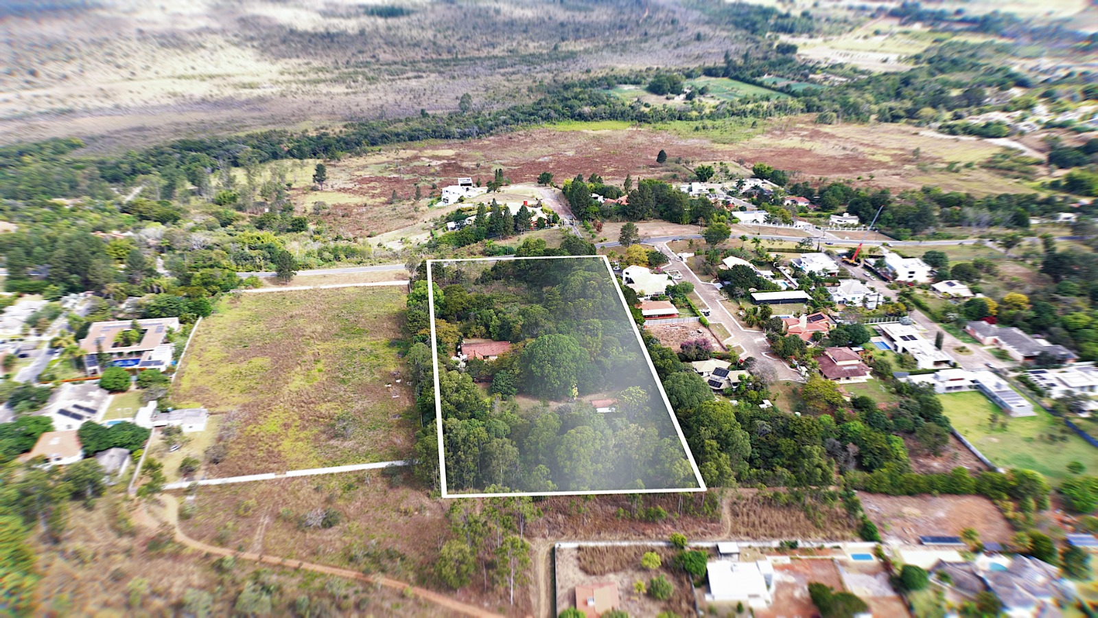 Imagem Terreno em Condomínio à Venda, 24.800 m² em Park Way - Brasília