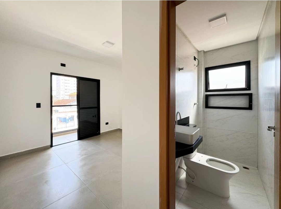 Imagem Sobrado com 3 Quartos à Venda, 120 m²em Guilhermina - Praia Grande