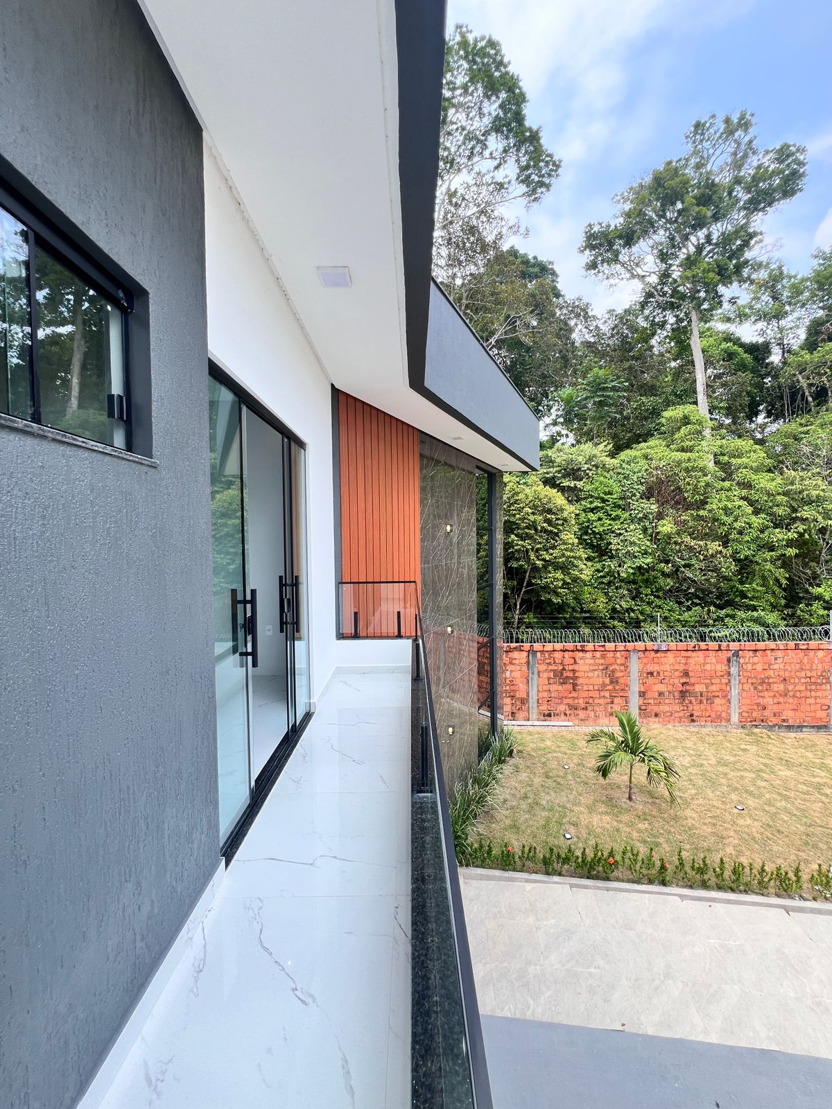 Imagem Casa de Condomínio com 4 Quartos à Venda, 368 m²em Ponta Negra - Manaus