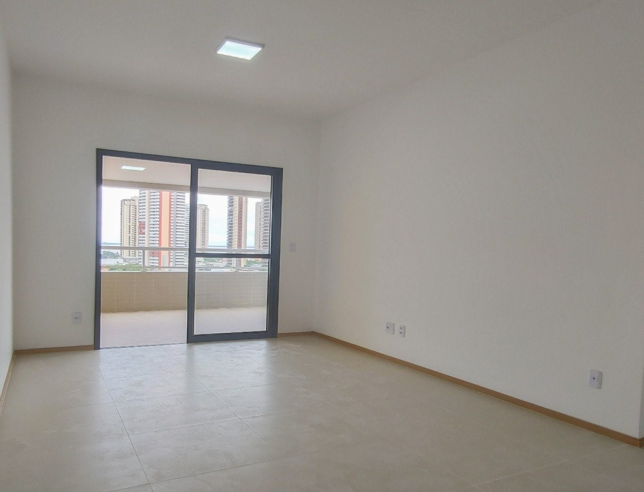 Imagem Apartamento com 2 Quartos para Alugar, 71 m²em Umarizal - Belém