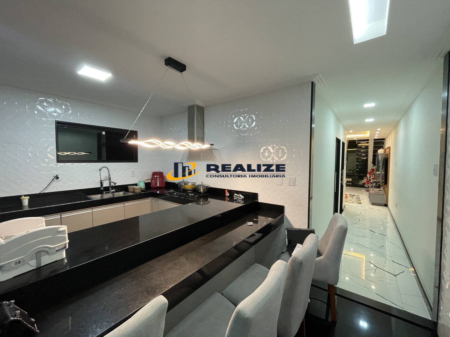 Imagem Casa com 4 Quartos à Venda, 210 m²em Parque Tropical - Campos dos Goytacazes Imagem Casa com 4 Quartos à Venda, 210 m²em Parque Tropical - Campos dos Goytacazes