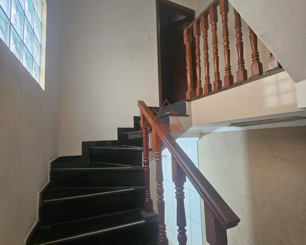 Imagem Sobrado com 3 Quartos à Venda, 134 m² em Jardim Casqueiro - Cubatão