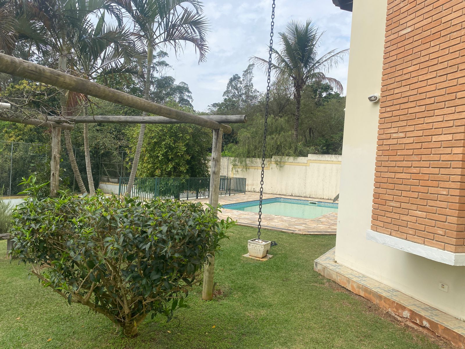 Imagem Casa de Condomínio com 4 Quartos à Venda, 413 m² em Condomínio Flamboyant-B - Atibaia Imagem Casa de Condomínio com 4 Quartos à Venda, 413 m² em Condomínio Flamboyant-B - Atibaia