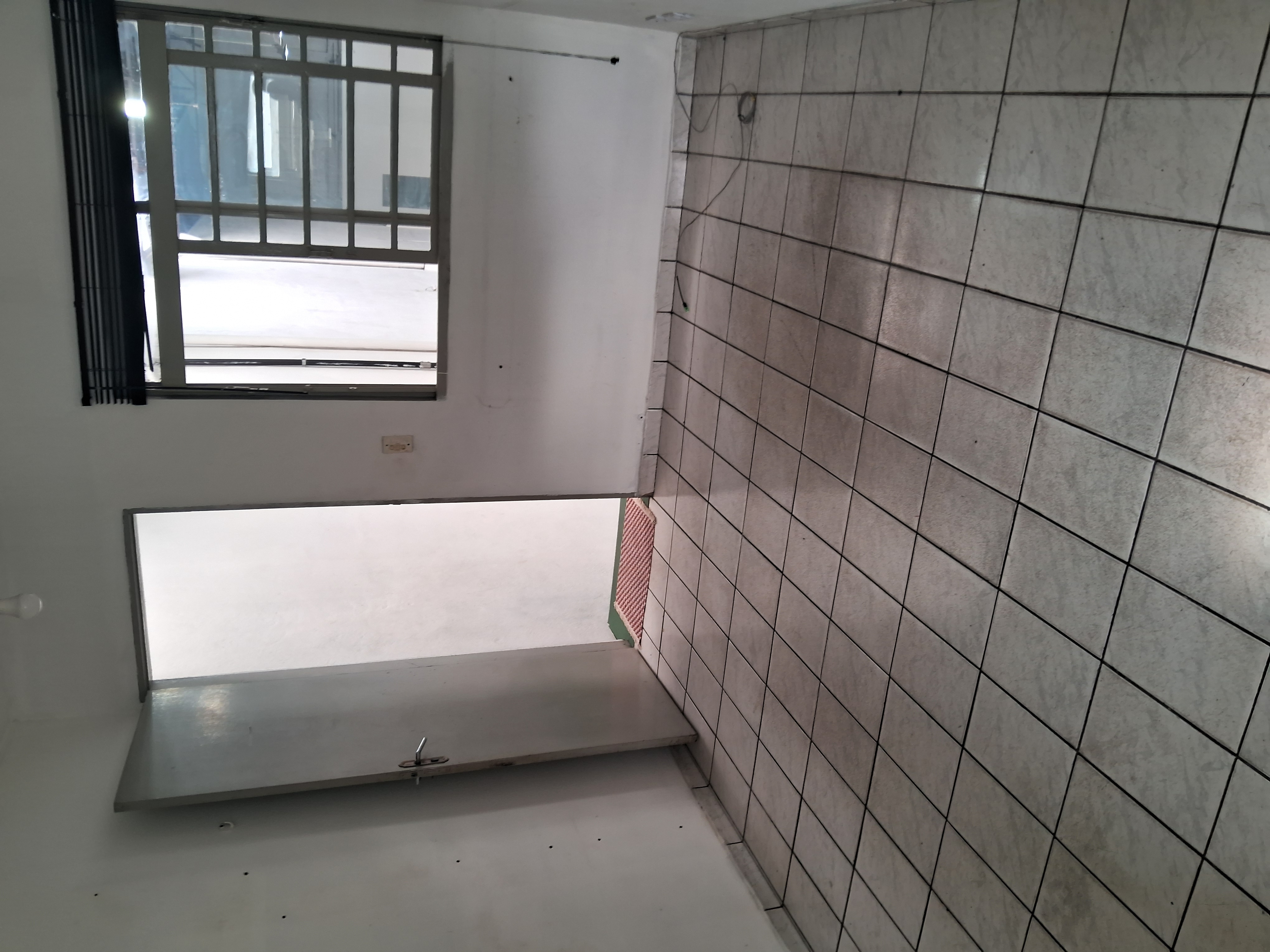 Imagem Galpão à Venda ou Locação, 241 m² em Vila Anastácio - São Paulo Imagem Galpão à Venda ou Locação, 241 m² em Vila Anastácio - São Paulo
