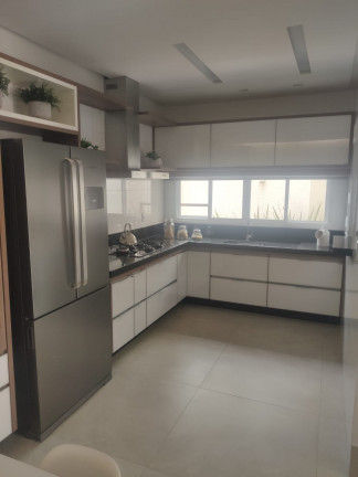 Imagem Casa de Condomínio com 3 Quartos à Venda, 200 m² em Sítios Santa Luzia - Aparecida de Goiânia Imagem Casa de Condomínio com 3 Quartos à Venda, 200 m² em Sítios Santa Luzia - Aparecida de Goiânia