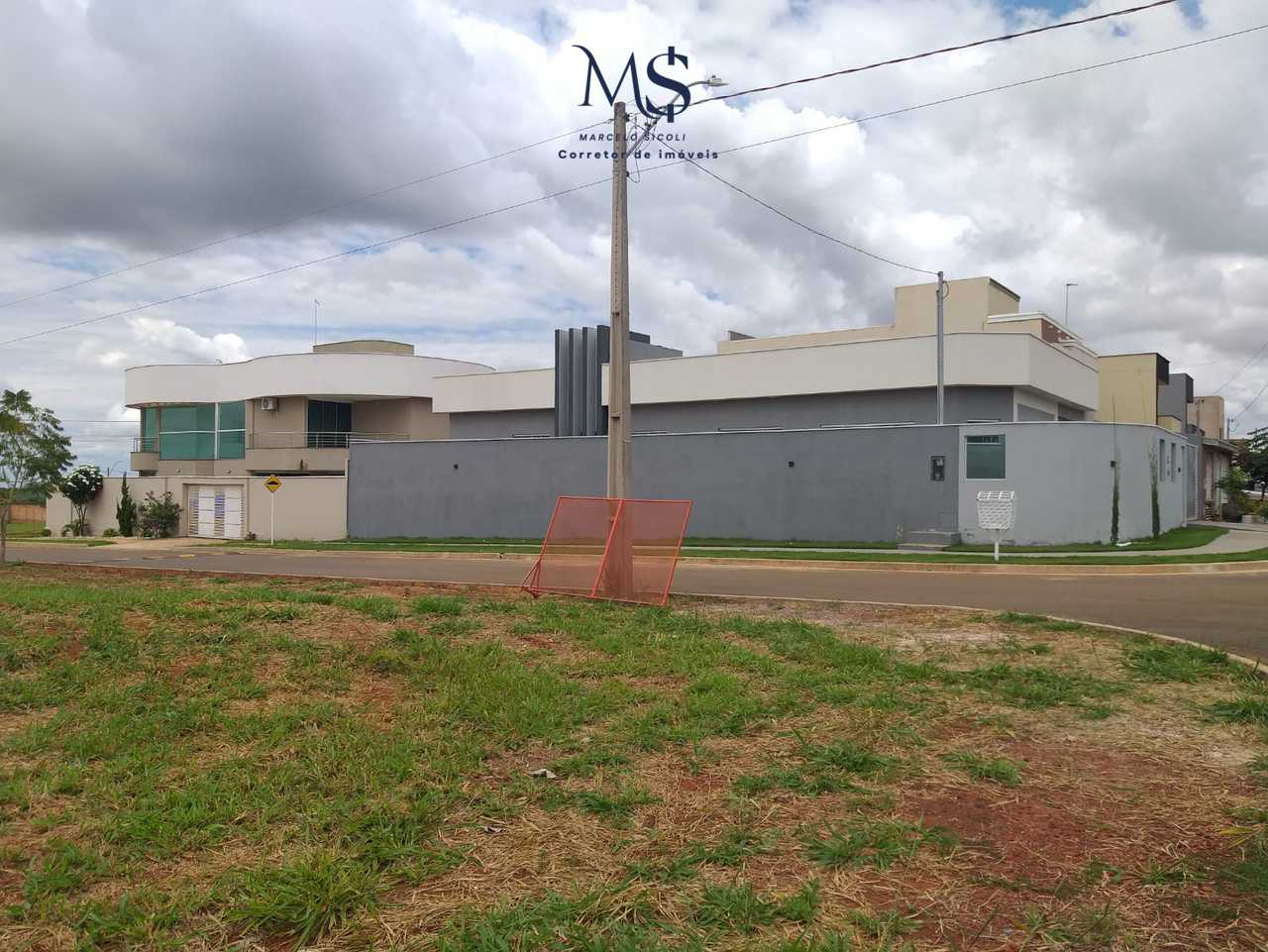 Imagem Terreno em Condomínio à Venda, 250 m²em Centro - Cidade Ocidental Imagem Terreno em Condomínio à Venda, 250 m²em Centro - Cidade Ocidental