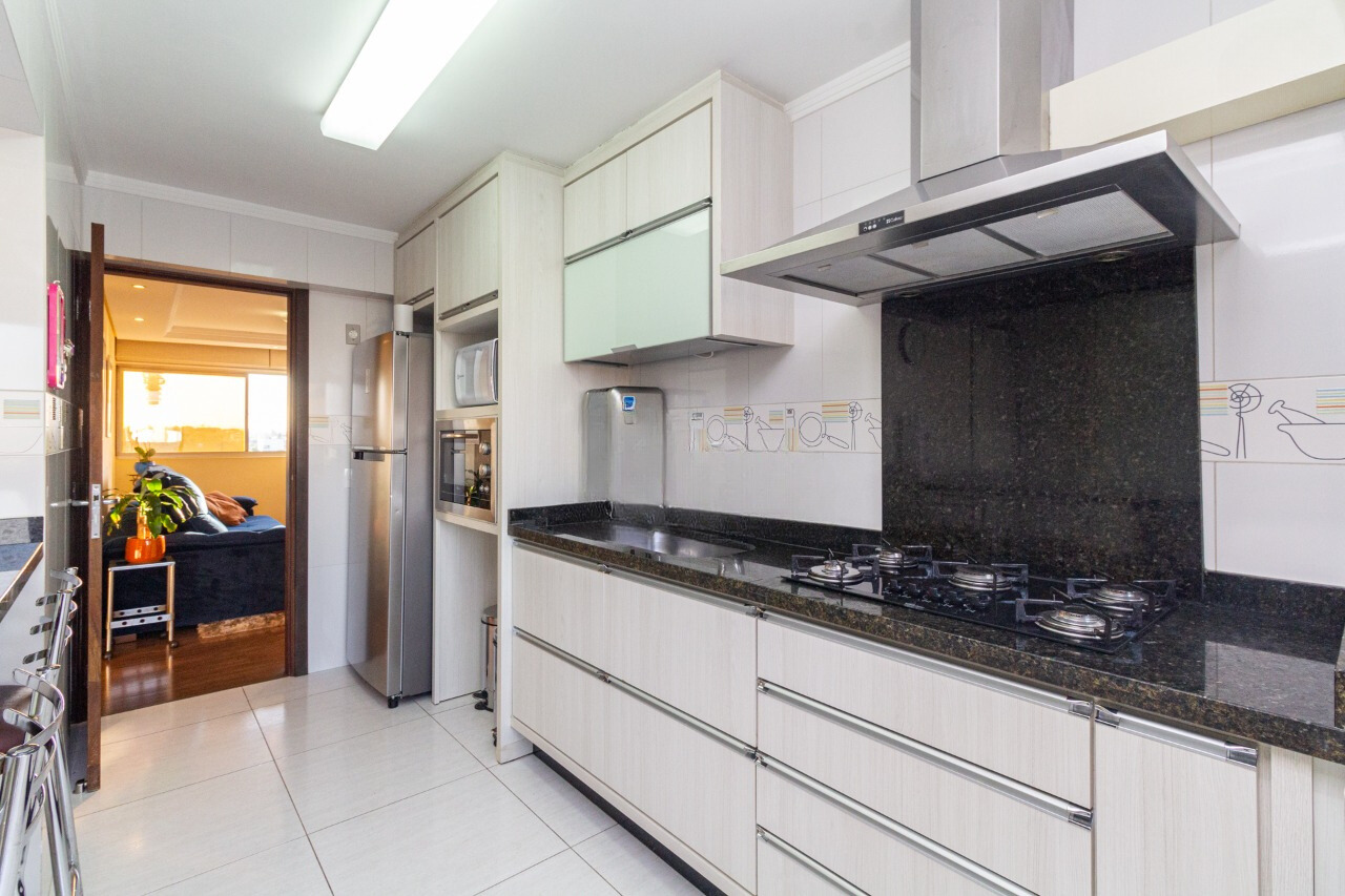 Imagem Apartamento com 4 Quartos à Venda, 152 m²em Bigorrilho - Curitiba