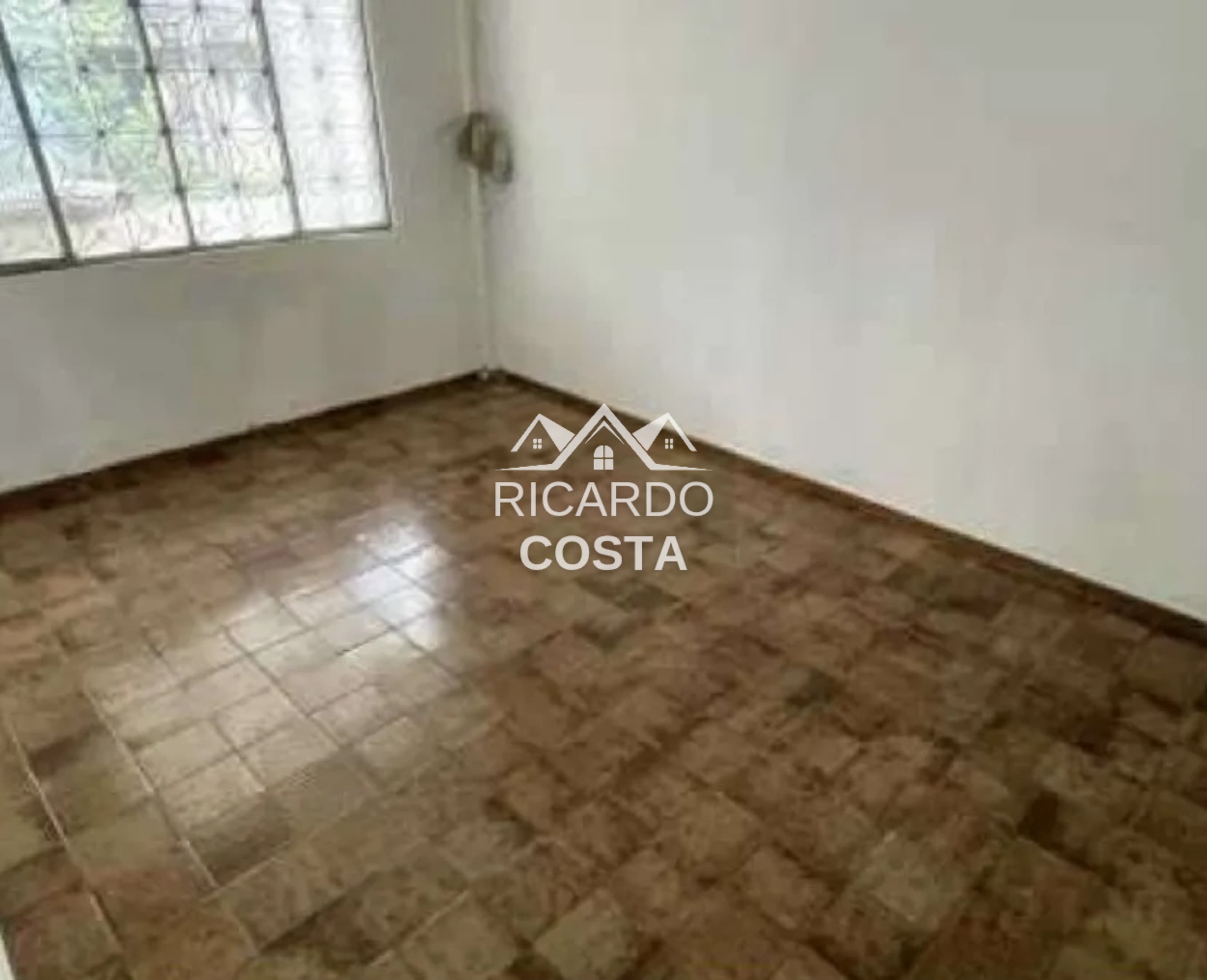 Imagem Casa com 2 Quartos à Venda, 307 m² em Taquara - Rio de Janeiro