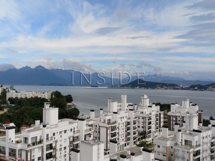 Cobertura com 3 Quartos à Venda, 113 m² em Abraão - Florianópolis
