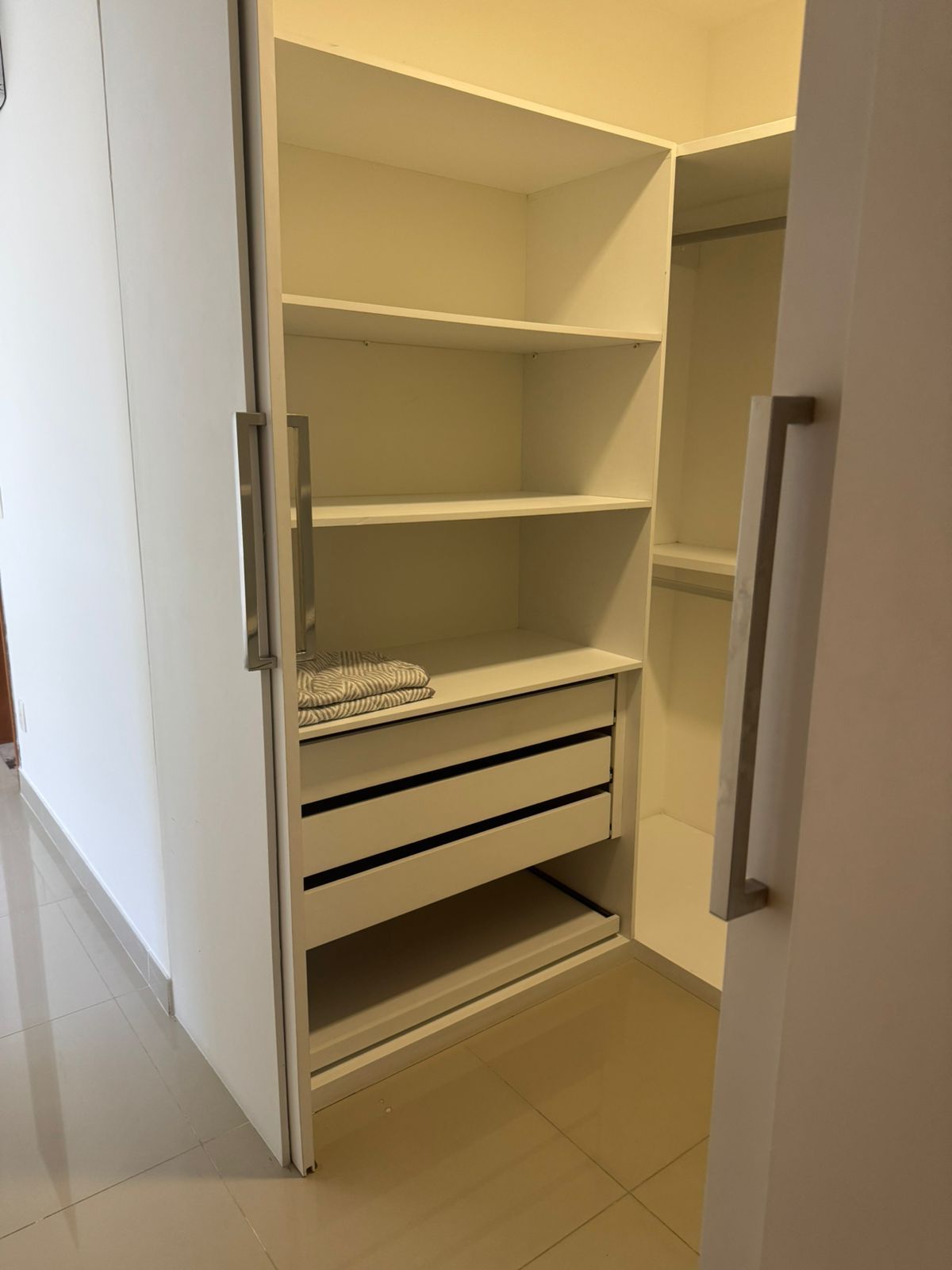 Imagem Apartamento com 4 Quartos à Venda ou Locação, 240 m² em Ilha do Retiro - Recife Imagem Apartamento com 4 Quartos à Venda ou Locação, 240 m² em Ilha do Retiro - Recife
