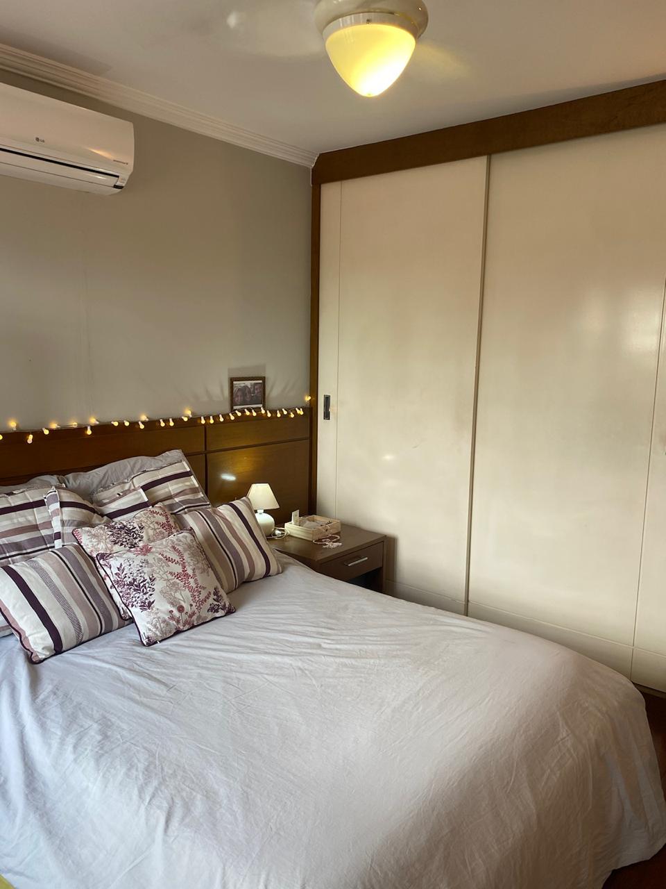 Imagem Casa com 3 Quartos à Venda, 220 m²em Jardim da Glória - São Paulo