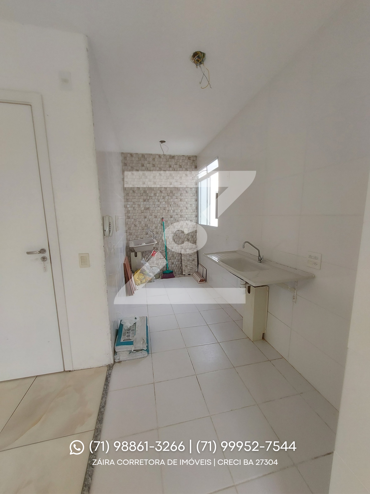 Imagem Apartamento com 2 Quartos à Venda, 40 m² em Cajazeiras de Abrantes (Abrantes) - Camaçari Imagem Apartamento com 2 Quartos à Venda, 40 m² em Cajazeiras de Abrantes (Abrantes) - Camaçari