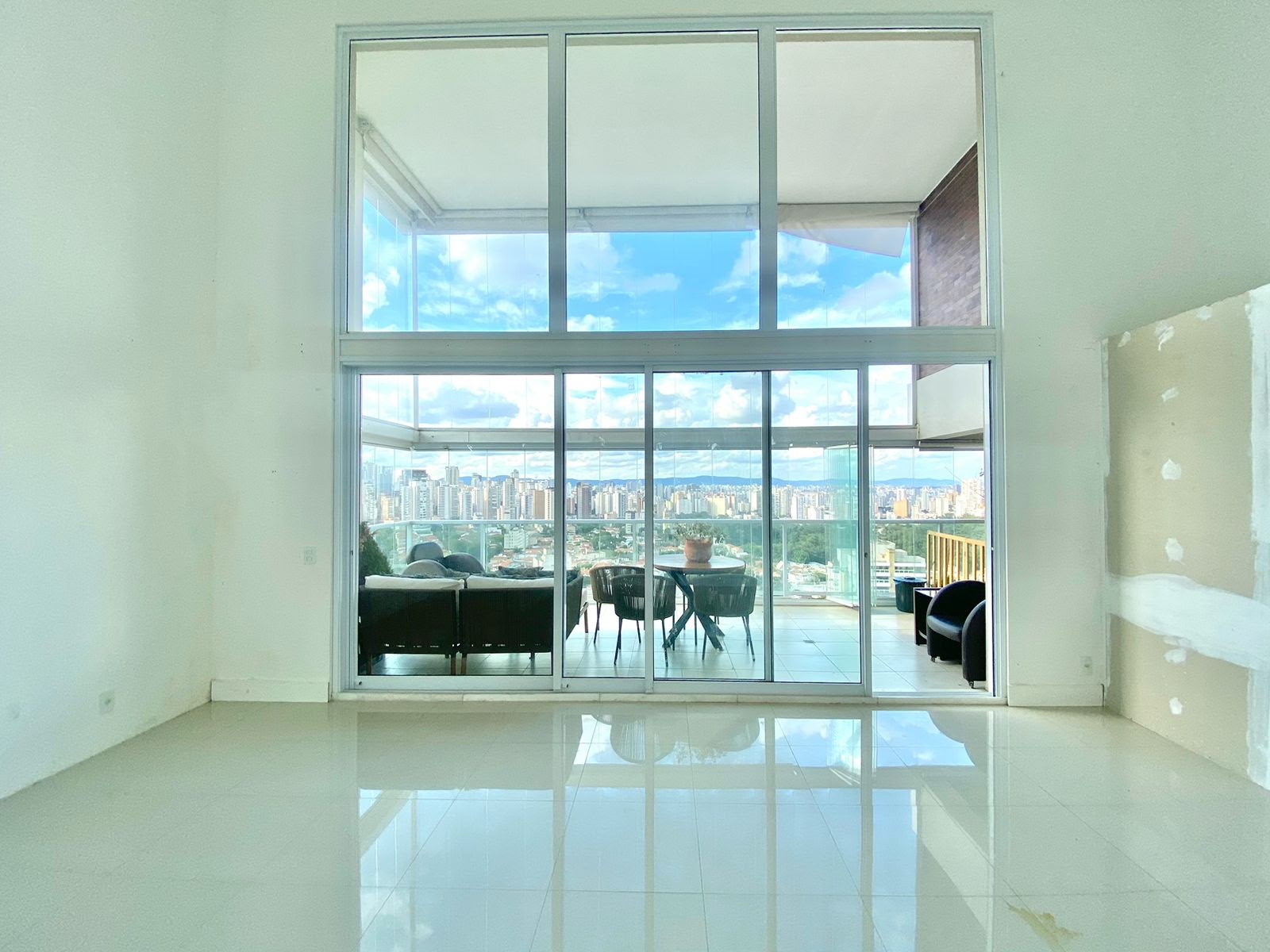 Imagem Apartamento com 4 Quartos à Venda, 214 m²em Vila Mariana - São Paulo Imagem Apartamento com 4 Quartos à Venda, 214 m²em Vila Mariana - São Paulo