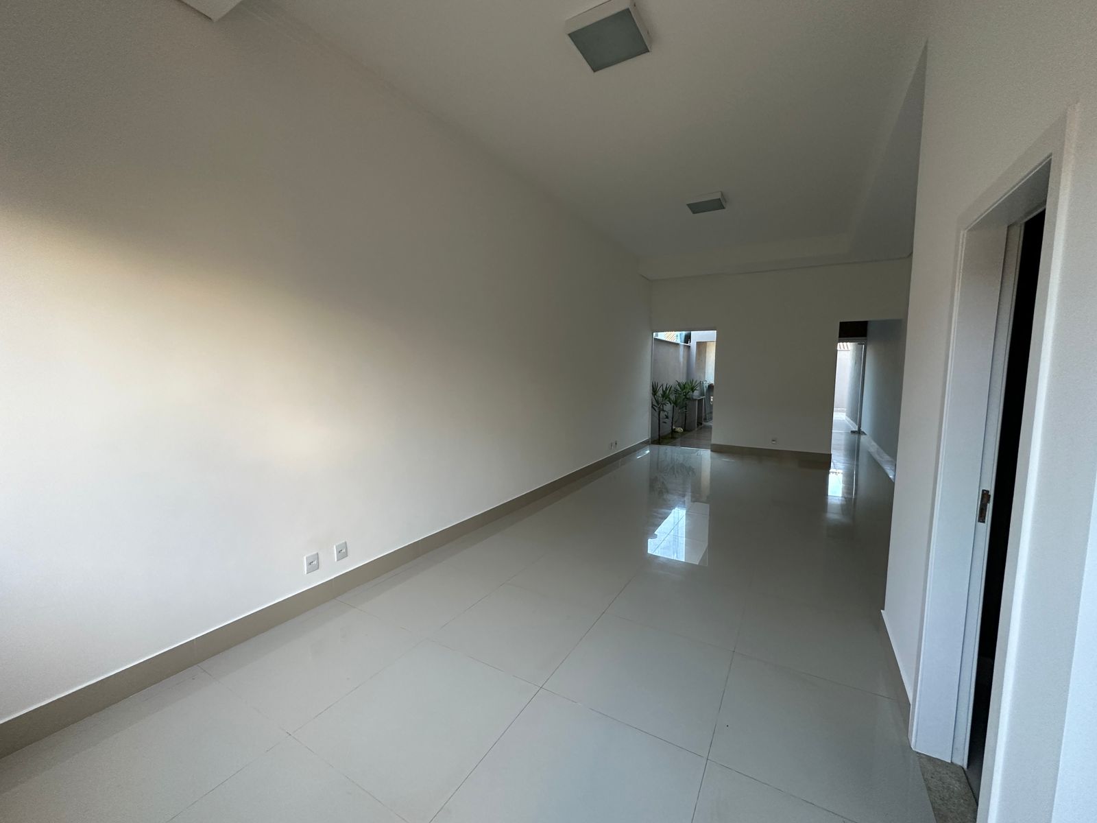 Imagem Casa com 3 Quartos à Venda, 150 m²em Alto Umuarama - Uberlândia