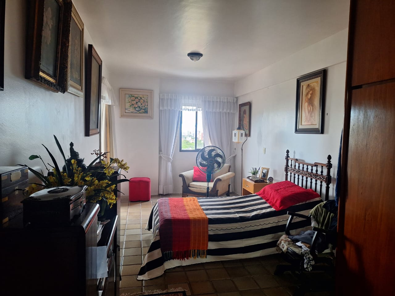 Imagem Apartamento com 4 Quartos à Venda, 260 m²em Poço - Recife