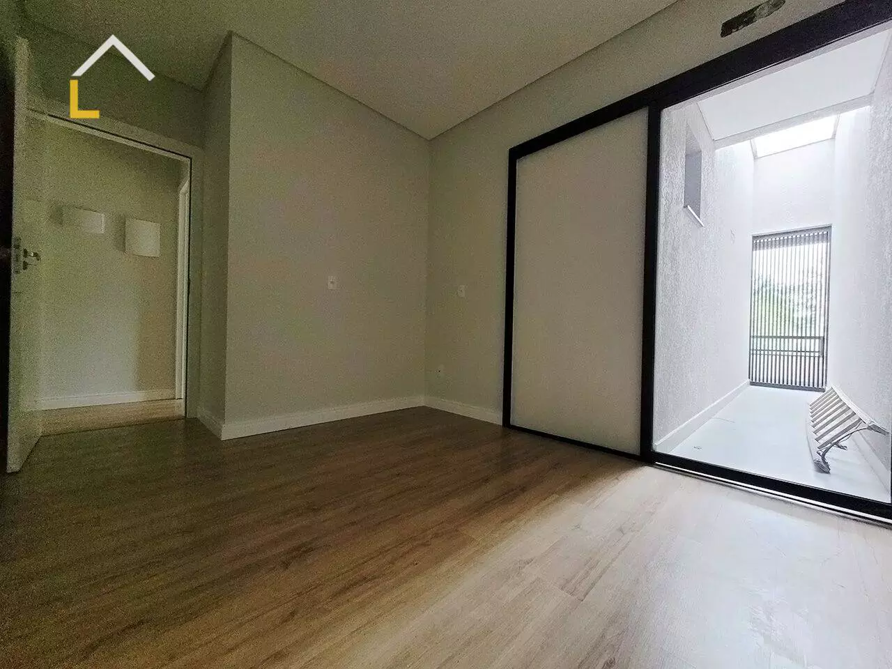 Imagem Sobrado com 3 Quartos à Venda, 157 m² em Anita Garibaldi - Joinville