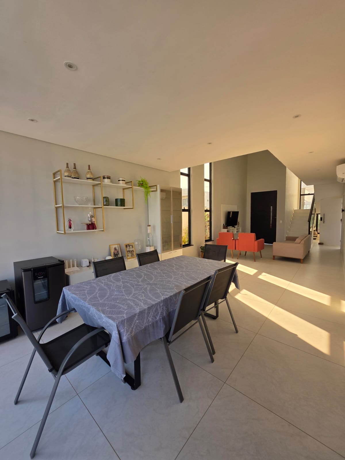 Imagem Casa de Condomínio com 4 Quartos à Venda, 190 m² em Cidade Alpha - Eusébio Imagem Casa de Condomínio com 4 Quartos à Venda, 190 m² em Cidade Alpha - Eusébio
