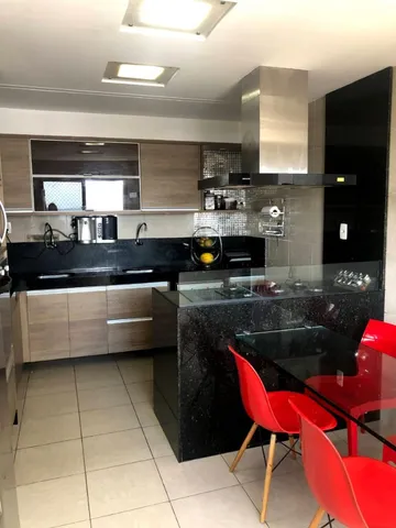 Imagem Apartamento com 4 Quartos à Venda, 333 m²em Madalena - Recife
