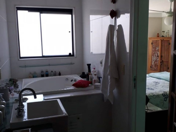 Imagem Casa com 3 Quartos à Venda, 240 m² em Barra Da Tijuca - Rio De Janeiro