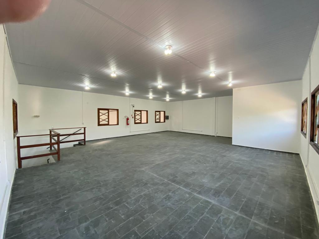 Imagem Galpão para Alugar, 1.300 m² em Jardim Henriqueta - Taboão da Serra Imagem Galpão para Alugar, 1.300 m² em Jardim Henriqueta - Taboão da Serra