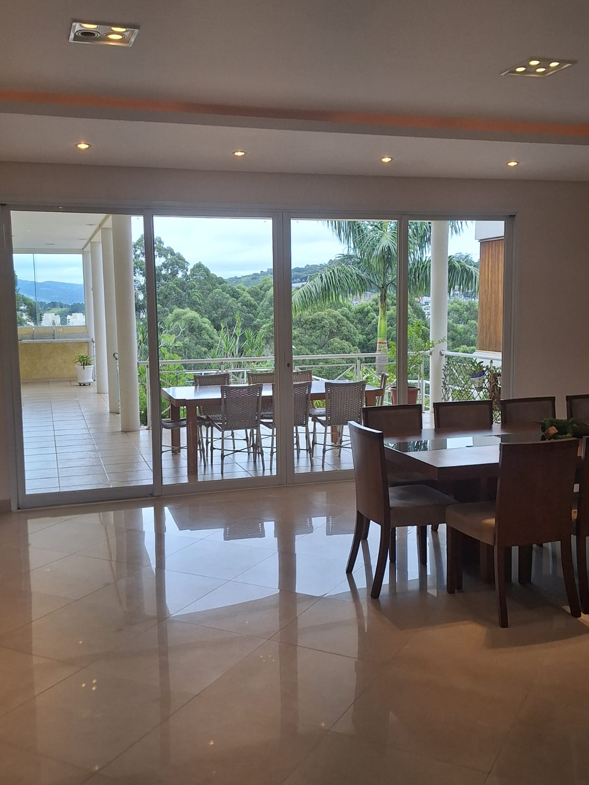 Imagem Casa com 4 Quartos à Venda, 600 m²em Tamboré - Santana de Parnaíba Imagem Casa com 4 Quartos à Venda, 600 m²em Tamboré - Santana de Parnaíba