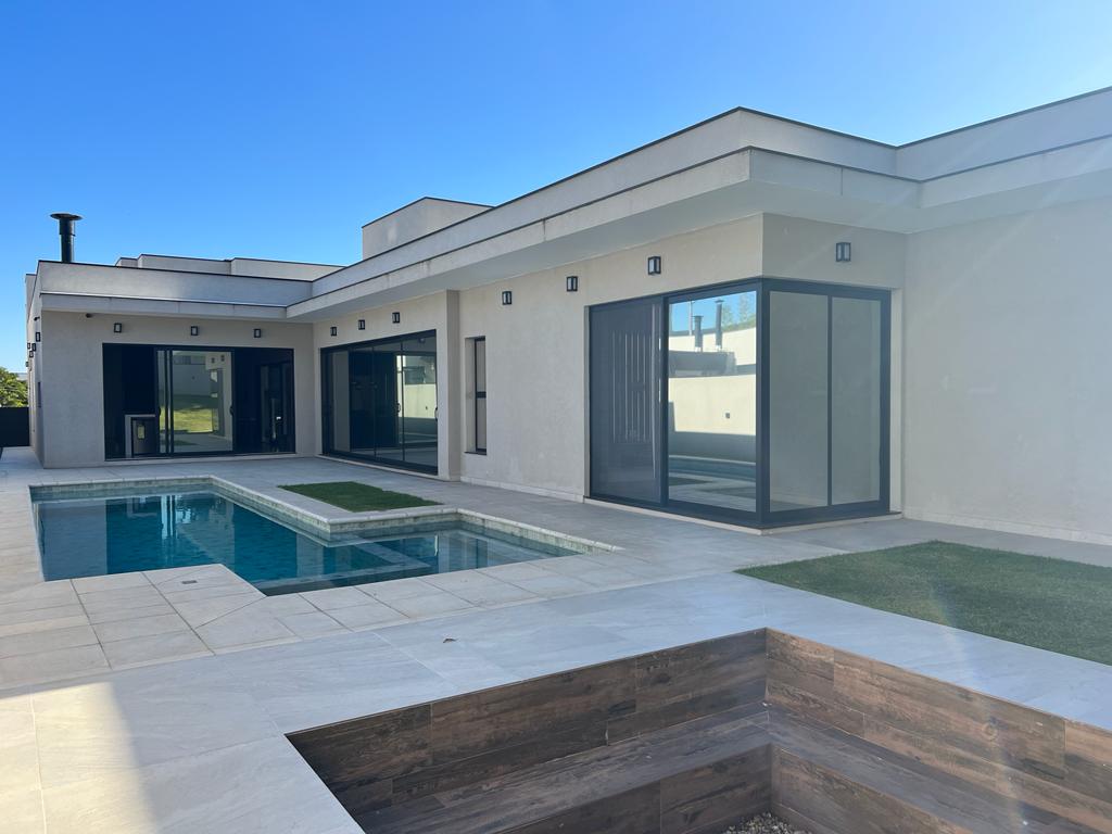 Imagem Casa de Condomínio com 4 Quartos à Venda, 380 m²em Medeiros - Jundiaí Imagem Casa de Condomínio com 4 Quartos à Venda, 380 m²em Medeiros - Jundiaí