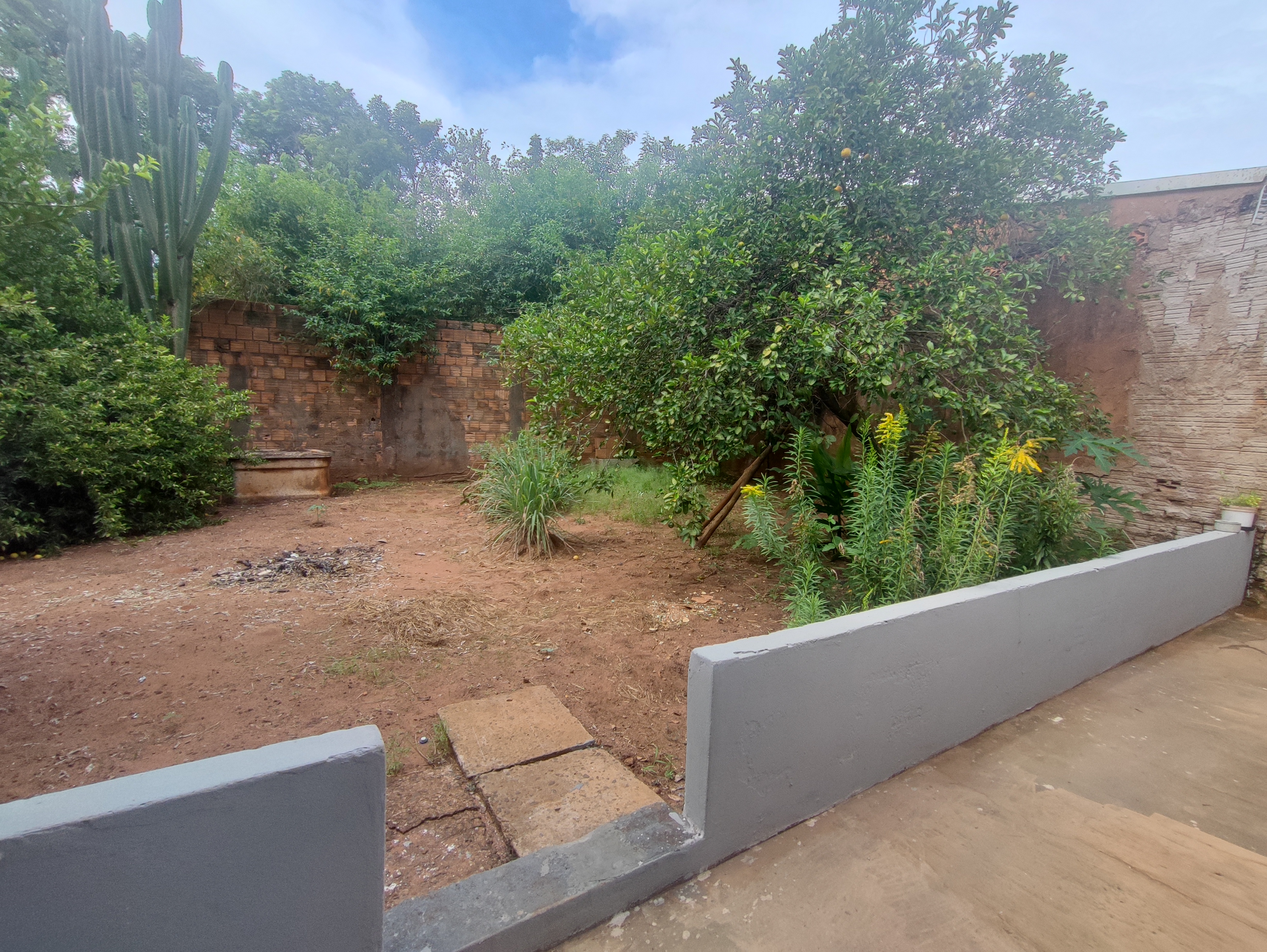 Imagem Casa com 2 Quartos à Venda ou Locação, 132 m² em Panorama - Campo Grande