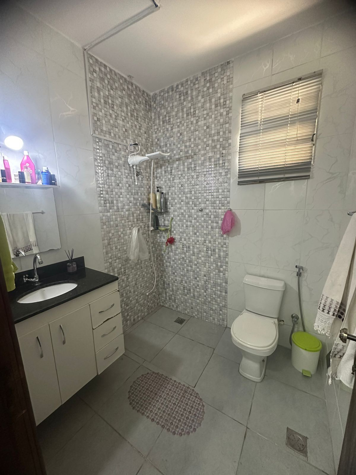 Imagem Casa com 3 Quartos à Venda, 360 m²em Veneza - Ribeirão das Neves