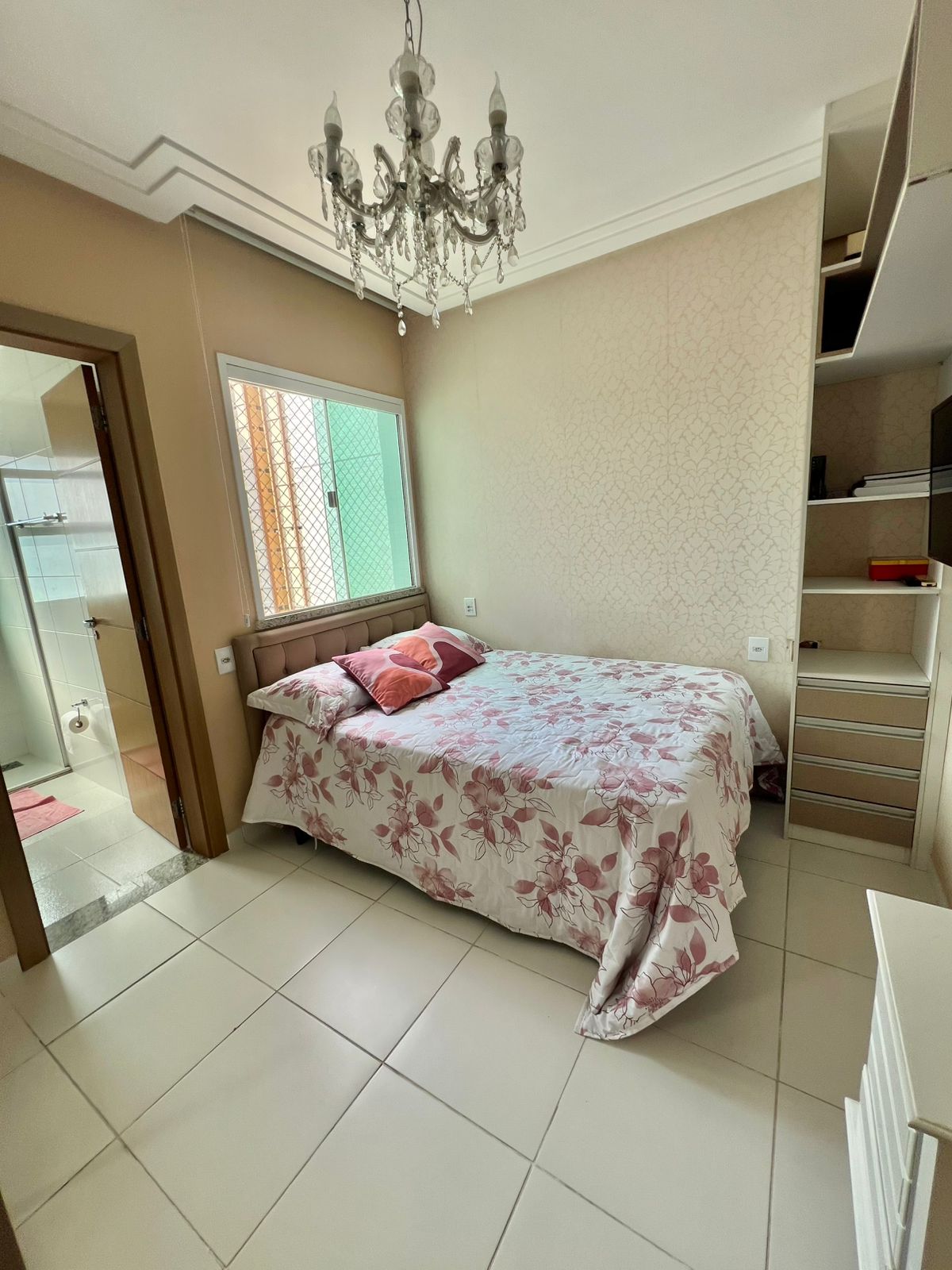 Imagem Apartamento com 3 Quartos à Venda, 174 m²em São Brás - Belém Imagem Apartamento com 3 Quartos à Venda, 174 m²em São Brás - Belém