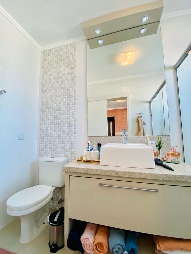 Imagem Sobrado com 3 Quartos à Venda, 360 m²em Atlântida Sul - Osório