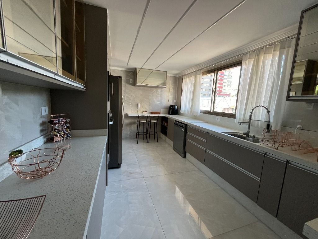 Imagem Apartamento com 3 Quartos à Venda, 143 m² em Centro - Santo André