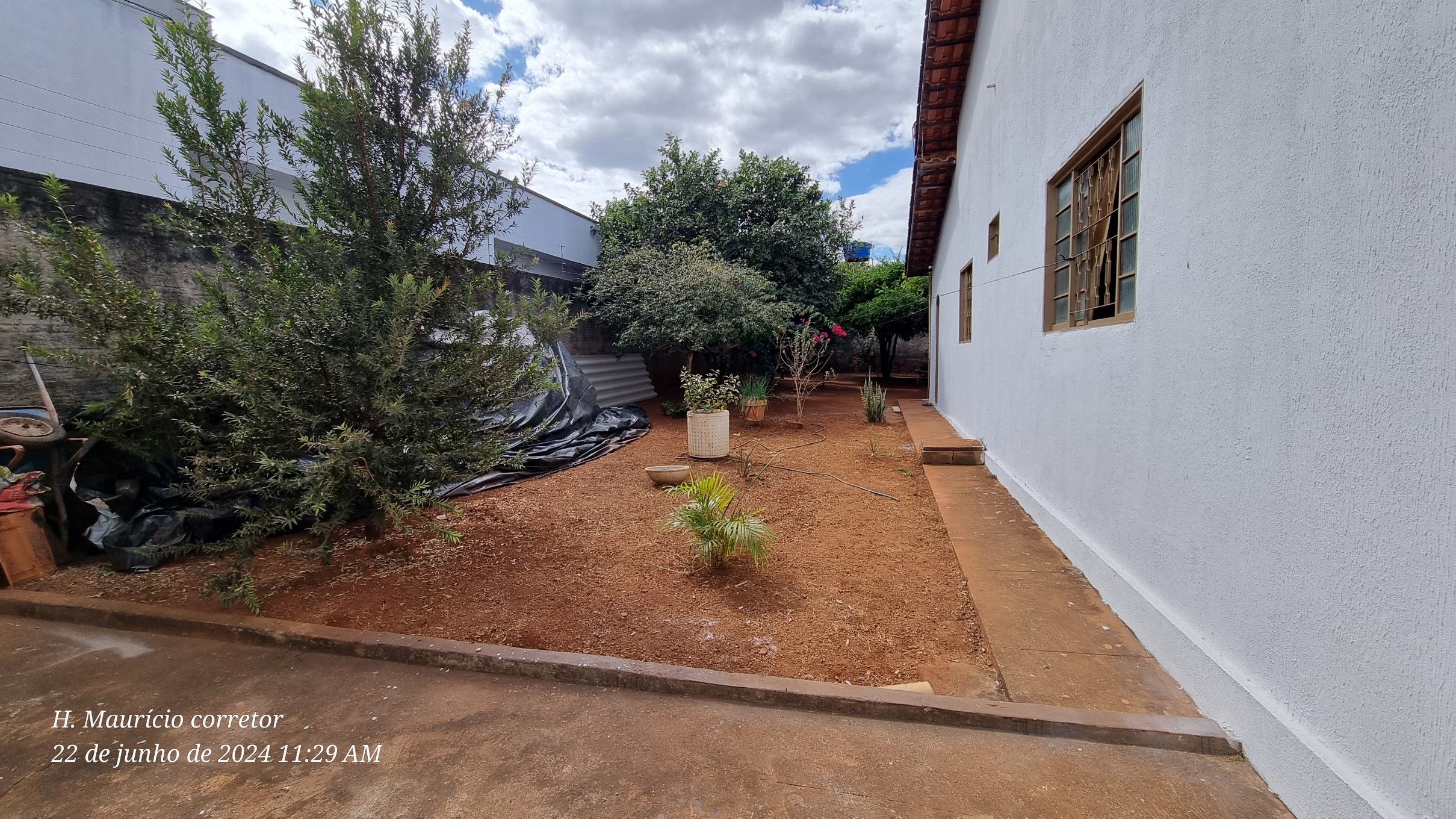 Imagem Casa com 3 Quartos à Venda, 159 m²em Vila Jardim Pompéia - Goiânia Imagem Casa com 3 Quartos à Venda, 159 m²em Vila Jardim Pompéia - Goiânia