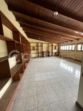 Imagem Sobrado com 4 Quartos à Venda, 233 m²em Santa Maria Goretti - Porto Alegre