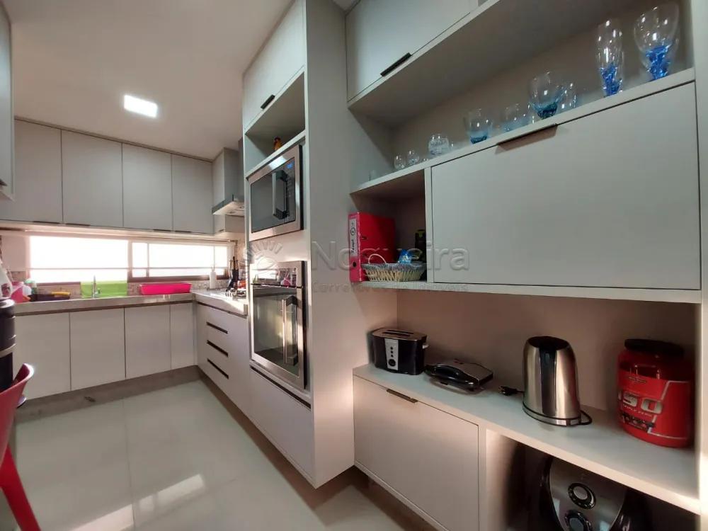 Imagem Apartamento com 4 Quartos para Alugar, 134 m²em Candeias - Jaboatão dos Guararapes Imagem Apartamento com 4 Quartos para Alugar, 134 m²em Candeias - Jaboatão dos Guararapes