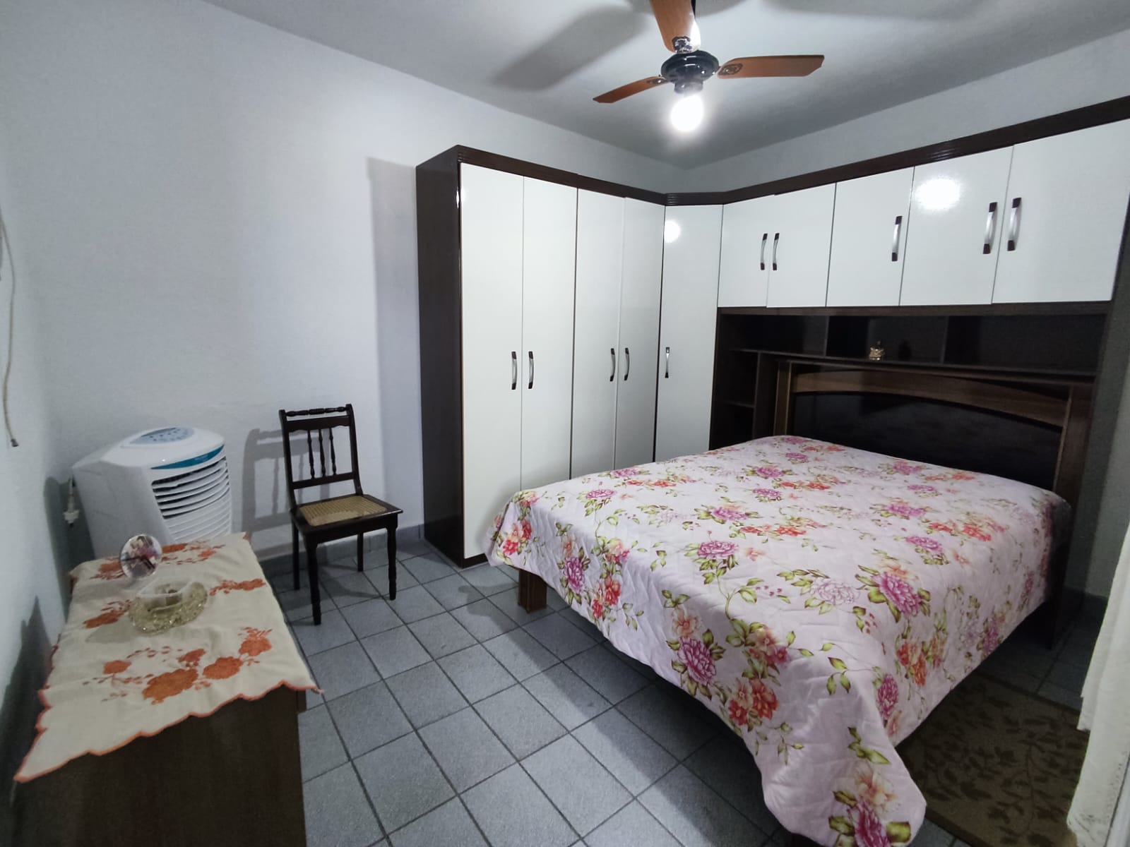 Imagem Casa com 2 Quartos à Venda, 161 m²em Guilhermina - Praia Grande