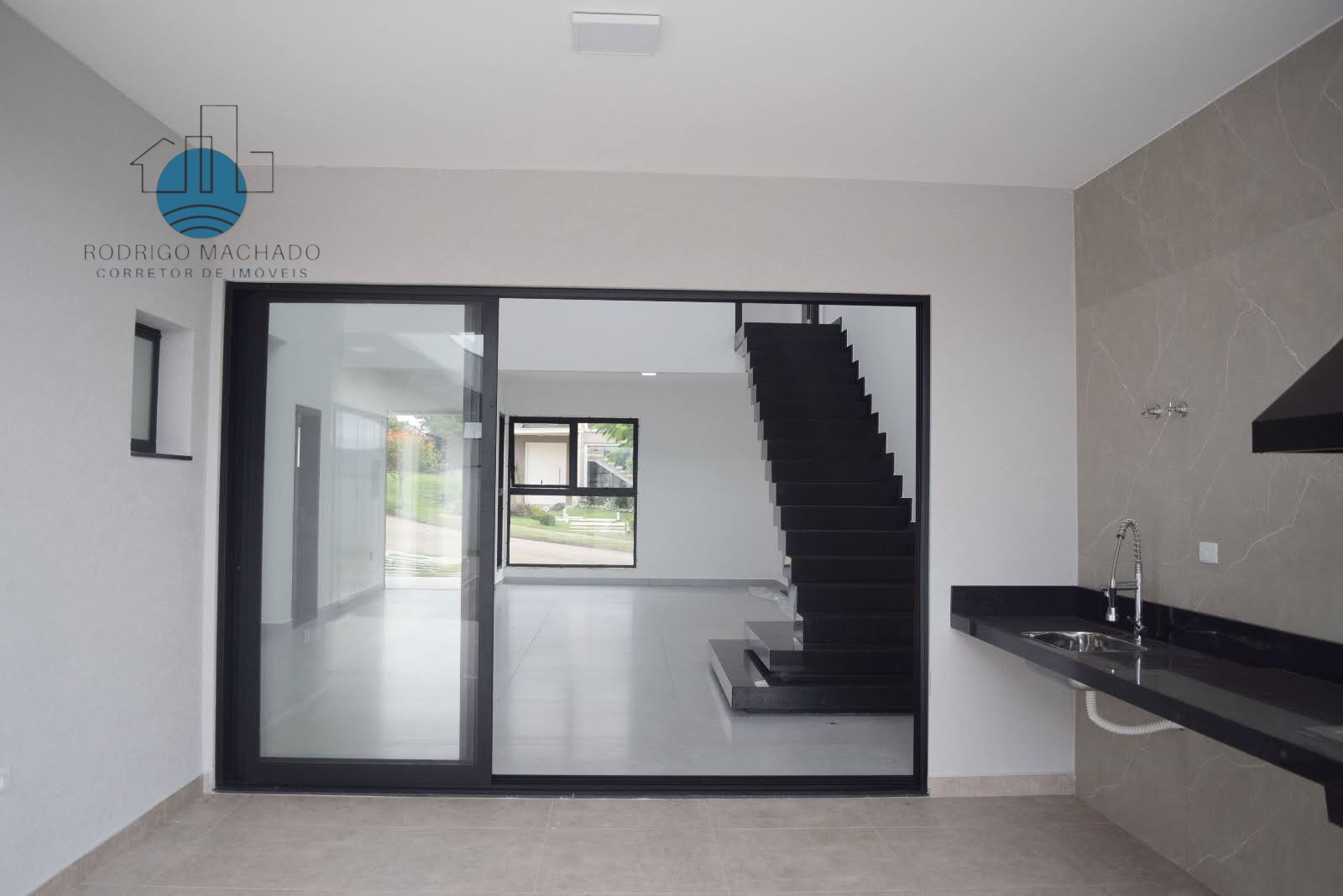 Imagem Sobrado com 4 Quartos à Venda, 305 m² em Condomínio Residencial Reserva Ecológica Atibaia - Atibaia Imagem Sobrado com 4 Quartos à Venda, 305 m² em Condomínio Residencial Reserva Ecológica Atibaia - Atibaia