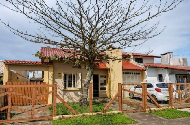 Imagem Casa com 3 Quartos à Venda, 100 m² em Capão Novo - Capão da Canoa Imagem Casa com 3 Quartos à Venda, 100 m² em Capão Novo - Capão da Canoa
