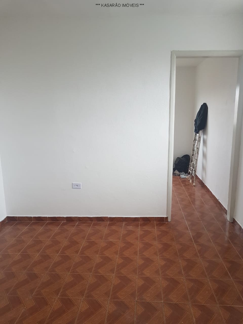 Casa com 2 Quartos para Alugar, 70 m²em Vila Guedes - São Paulo