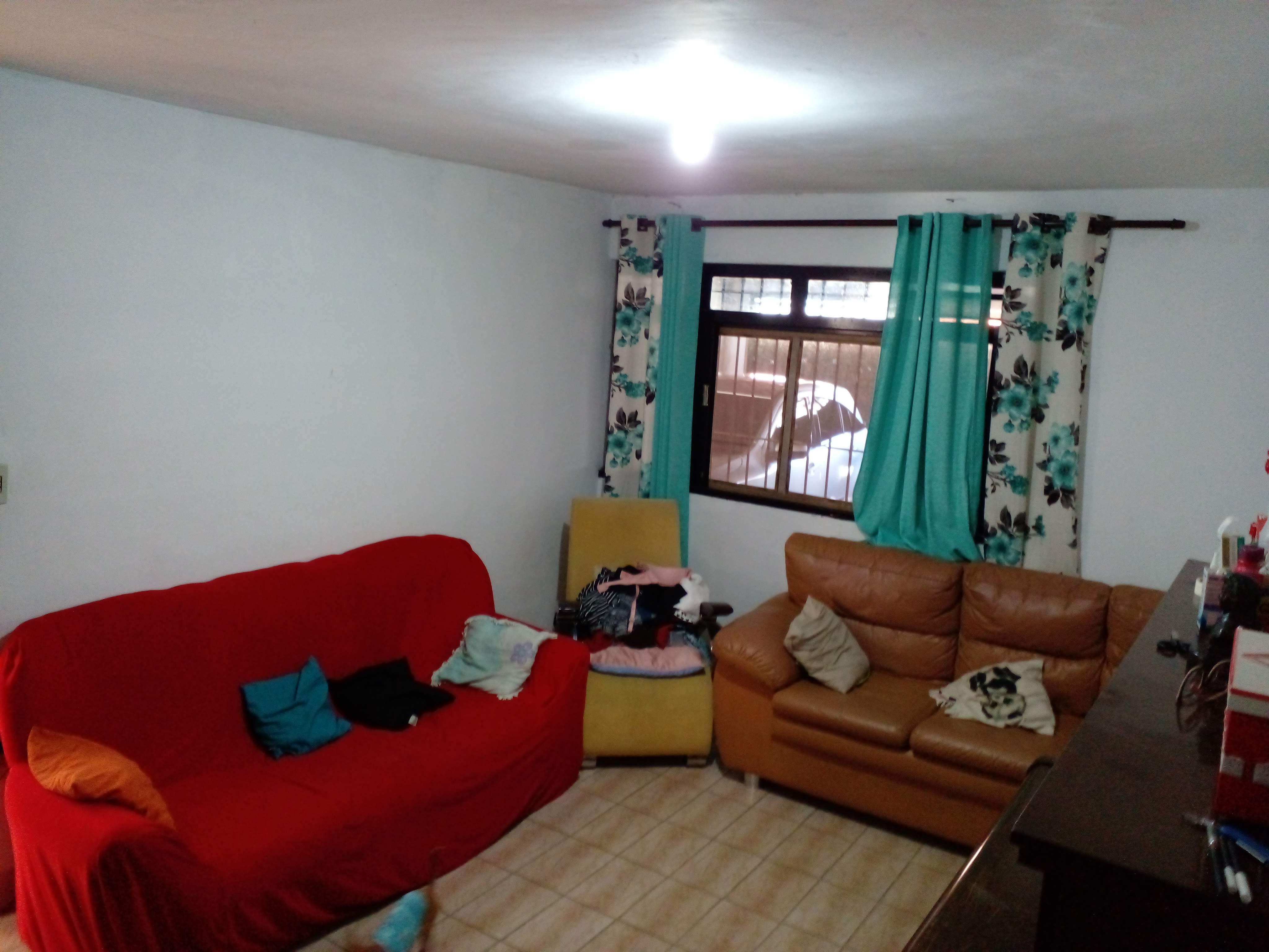 Imagem Casa com 2 Quartos à Venda, 163 m²em Vila Cecília - Mogi das Cruzes