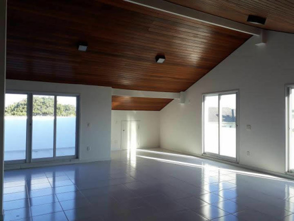 Imagem Casa de Condomínio com 5 Quartos à Venda, em Barra da Tijuca - Rio de Janeiro Imagem Casa de Condomínio com 5 Quartos à Venda, em Barra da Tijuca - Rio de Janeiro