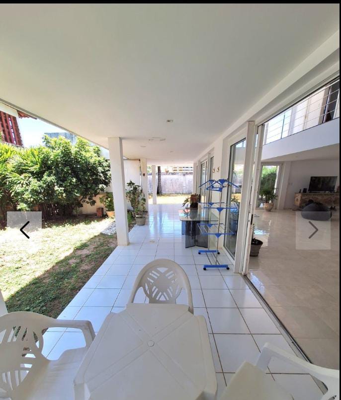Imagem Casa com 5 Quartos à Venda, 400 m² em Vilas do Atlântico - Lauro de Freitas Imagem Casa com 5 Quartos à Venda, 400 m² em Vilas do Atlântico - Lauro de Freitas