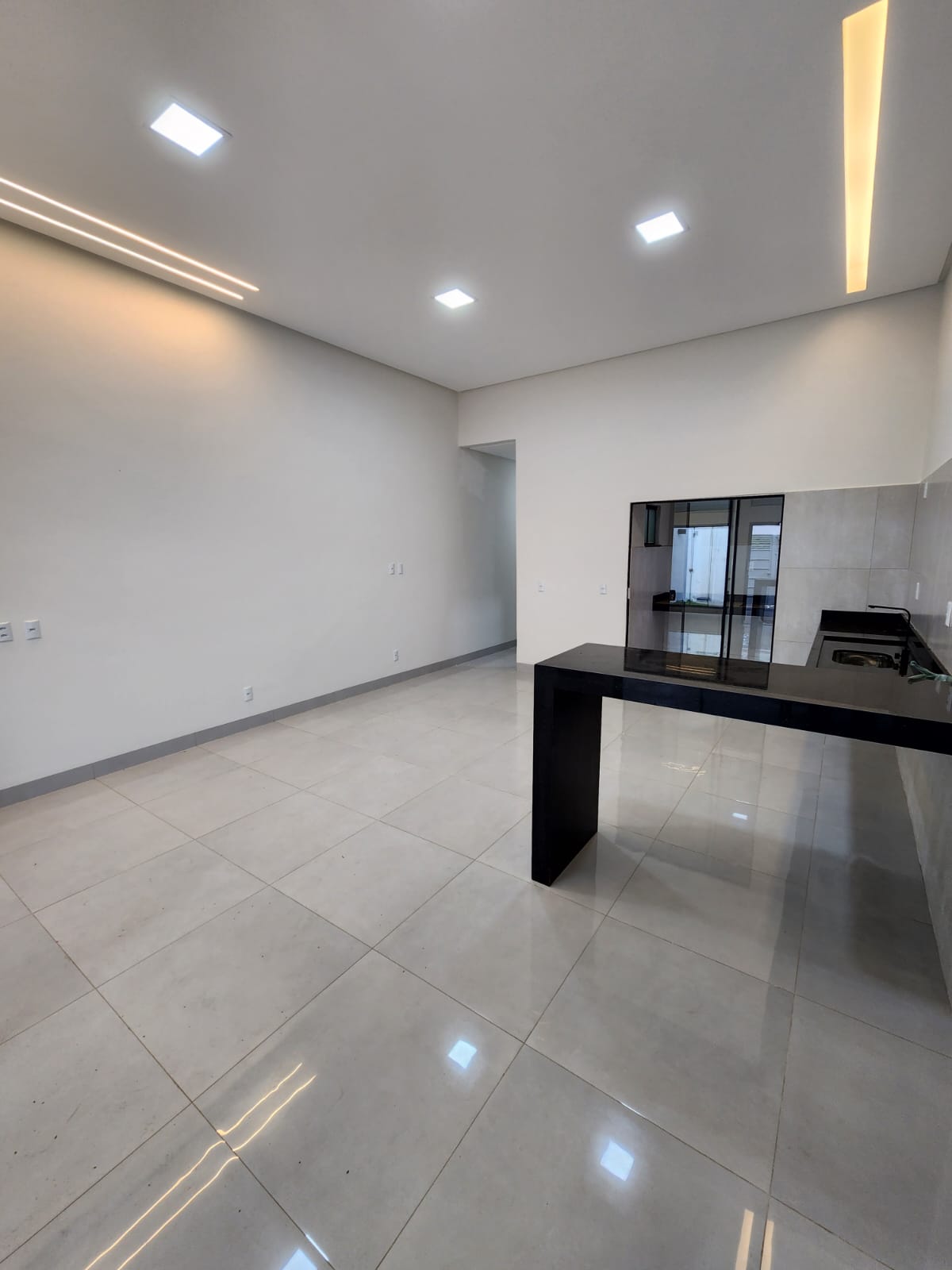 Imagem Casa com 3 Quartos à Venda, 134 m²em Jardim Presidente - Goiânia