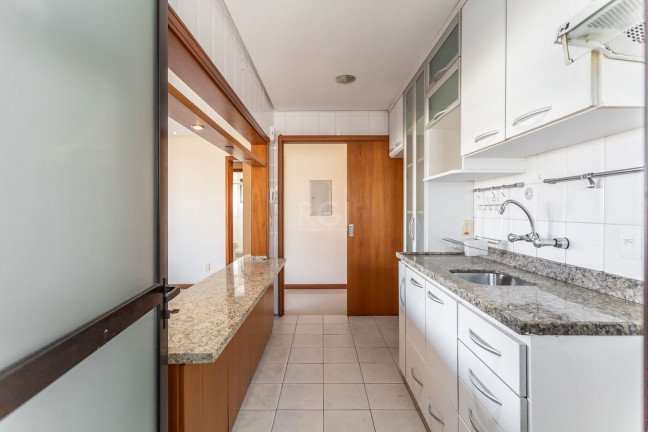 Imagem Apartamento com 3 Quartos à Venda, 93 m² em Rio Branco - Porto Alegre Imagem Apartamento com 3 Quartos à Venda, 93 m² em Rio Branco - Porto Alegre