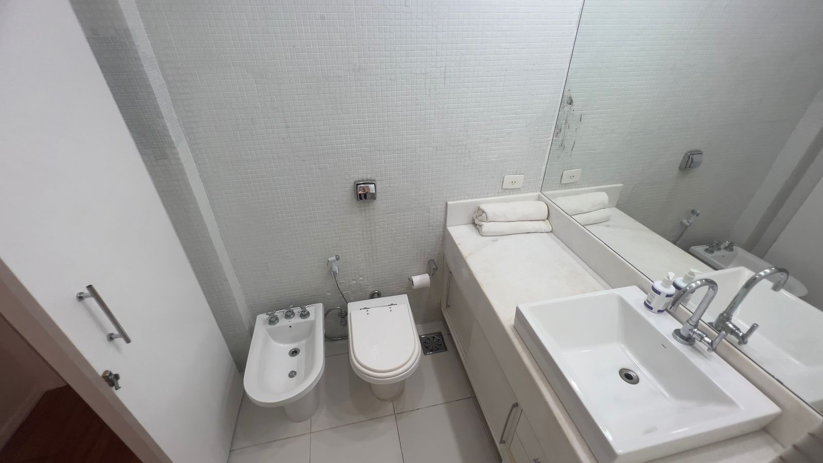 Imagem Apartamento com 3 Quartos à Venda ou Temporada, 153 m²em Leblon - Rio de Janeiro