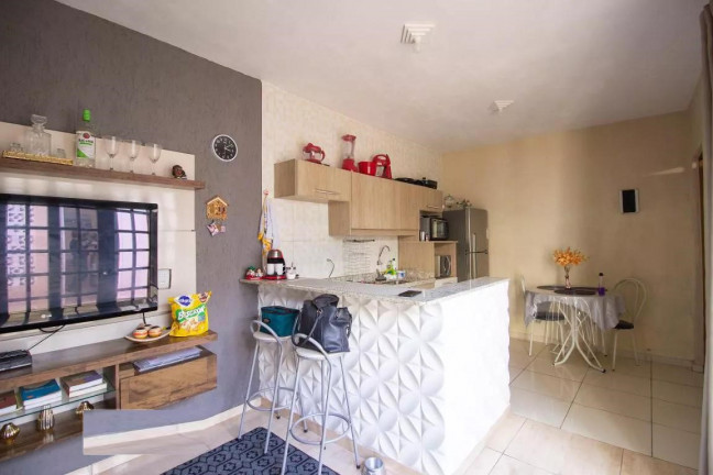 Imagem Casa com 4 Quartos à Venda, 221 m² em Parque Guarani - Várzea Paulista