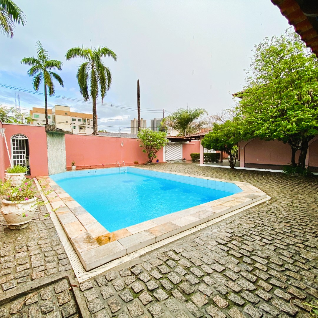 Imagem Casa com 4 Quartos para Alugar, 458 m²em Aleixo - Manaus