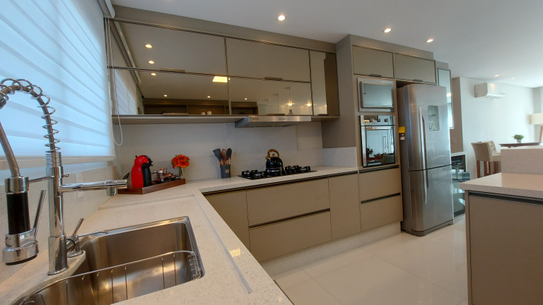 Imagem Apartamento com 3 Quartos à Venda, 139 m² em Centro - Balneário Camboriú Imagem Apartamento com 3 Quartos à Venda, 139 m² em Centro - Balneário Camboriú