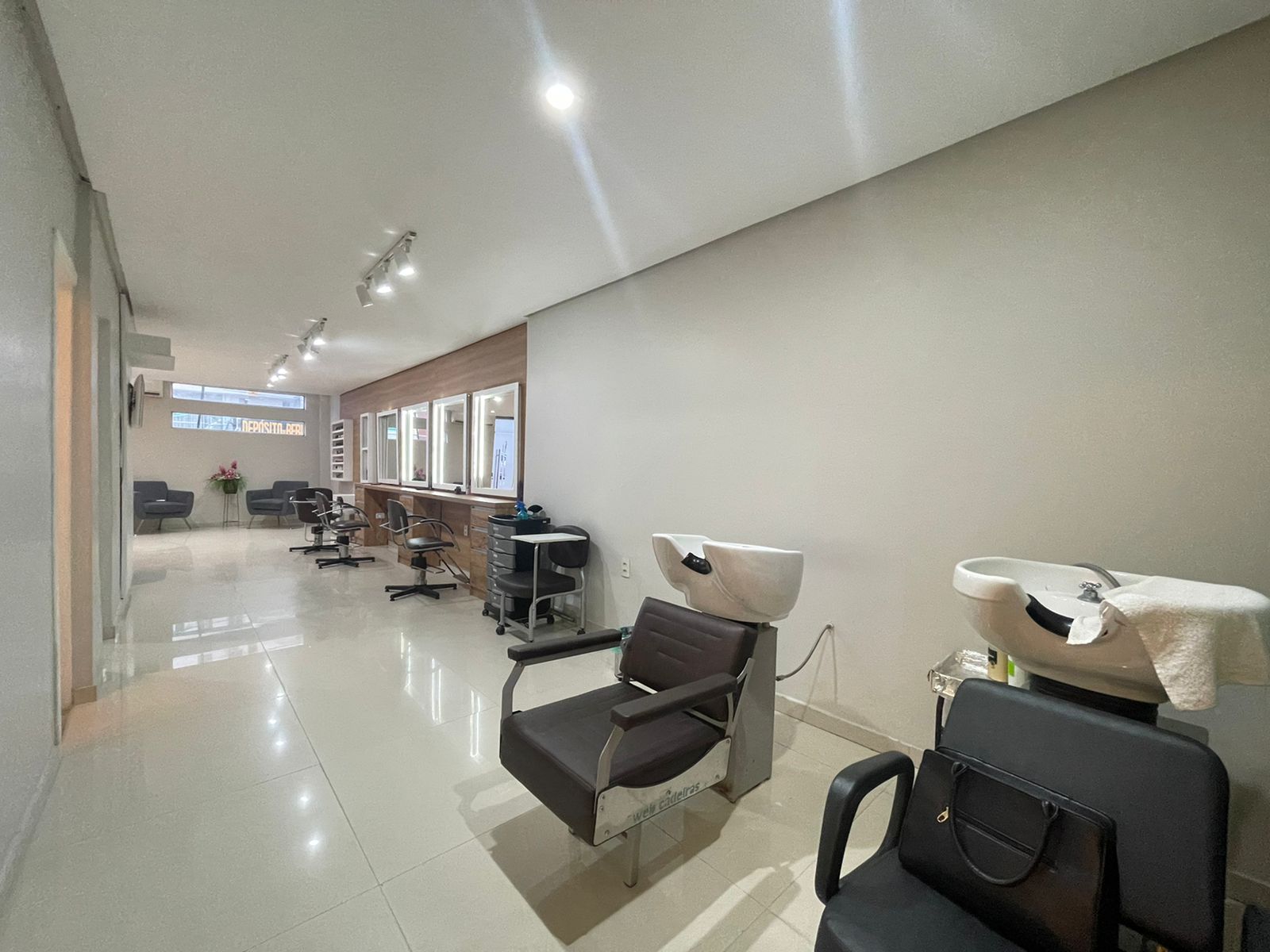 Imagem Ponto Comercial à Venda, 102 m²em Umarizal - Belém Imagem Ponto Comercial à Venda, 102 m²em Umarizal - Belém